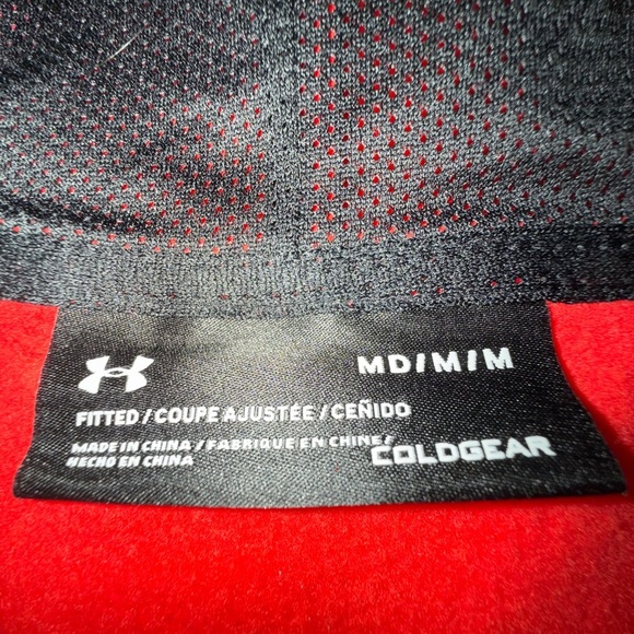 Under Armour Black and Red ColdGear Jacket with hood - Picture 3 of 3